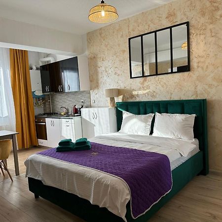 Studios & Apartments Palas By Glam Apartments Яссы Экстерьер фото